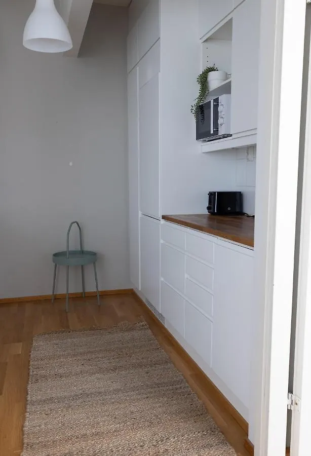 2Ndhomes Charming 1Br Apartment With Sauna In Loennrotinkatu Helsinki