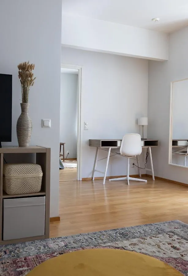 2Ndhomes Charming 1Br Apartment With Sauna In Loennrotinkatu Helsinki